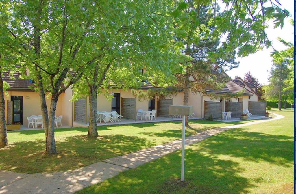 Vvf Perigord Sorges-En-Perigord Hotel ภายนอก รูปภาพ